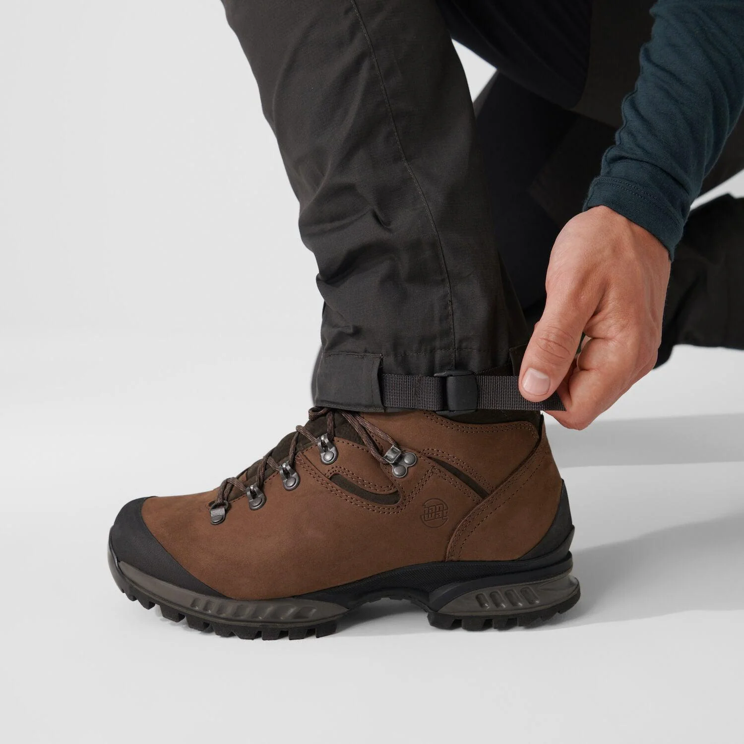 Abisko Lite Trekking Trousers M - Image 9