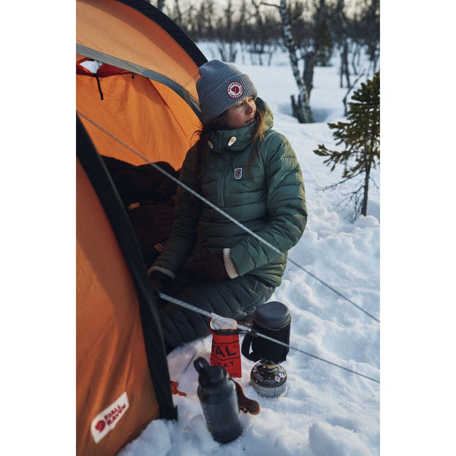 Expedition Pack Down Anorak W - Image 17