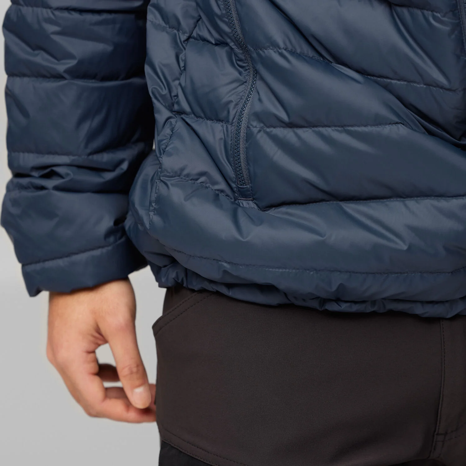 Expedition Pack Down Hoodie M - Image 11
