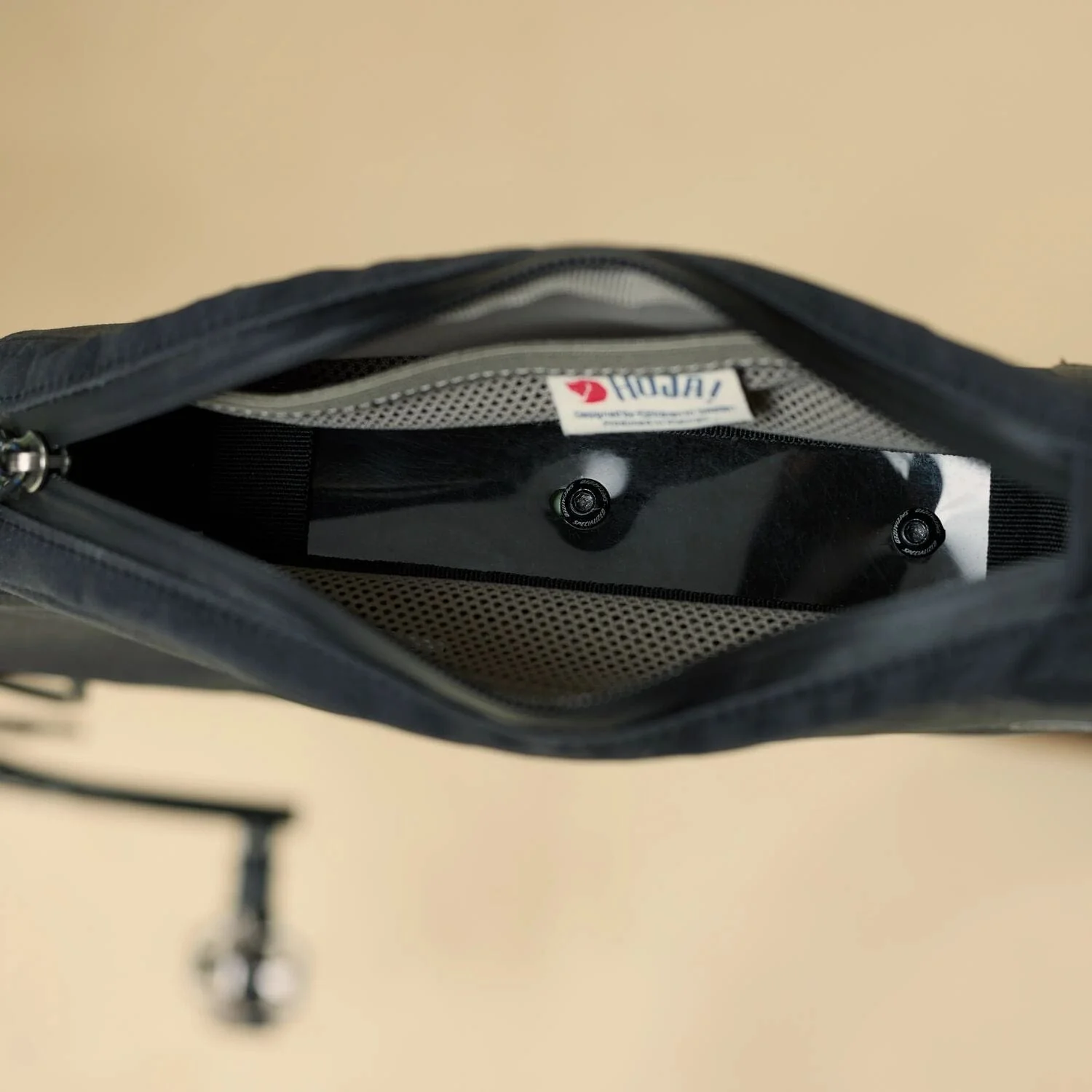 Hoja Top Tube Bag - Image 4